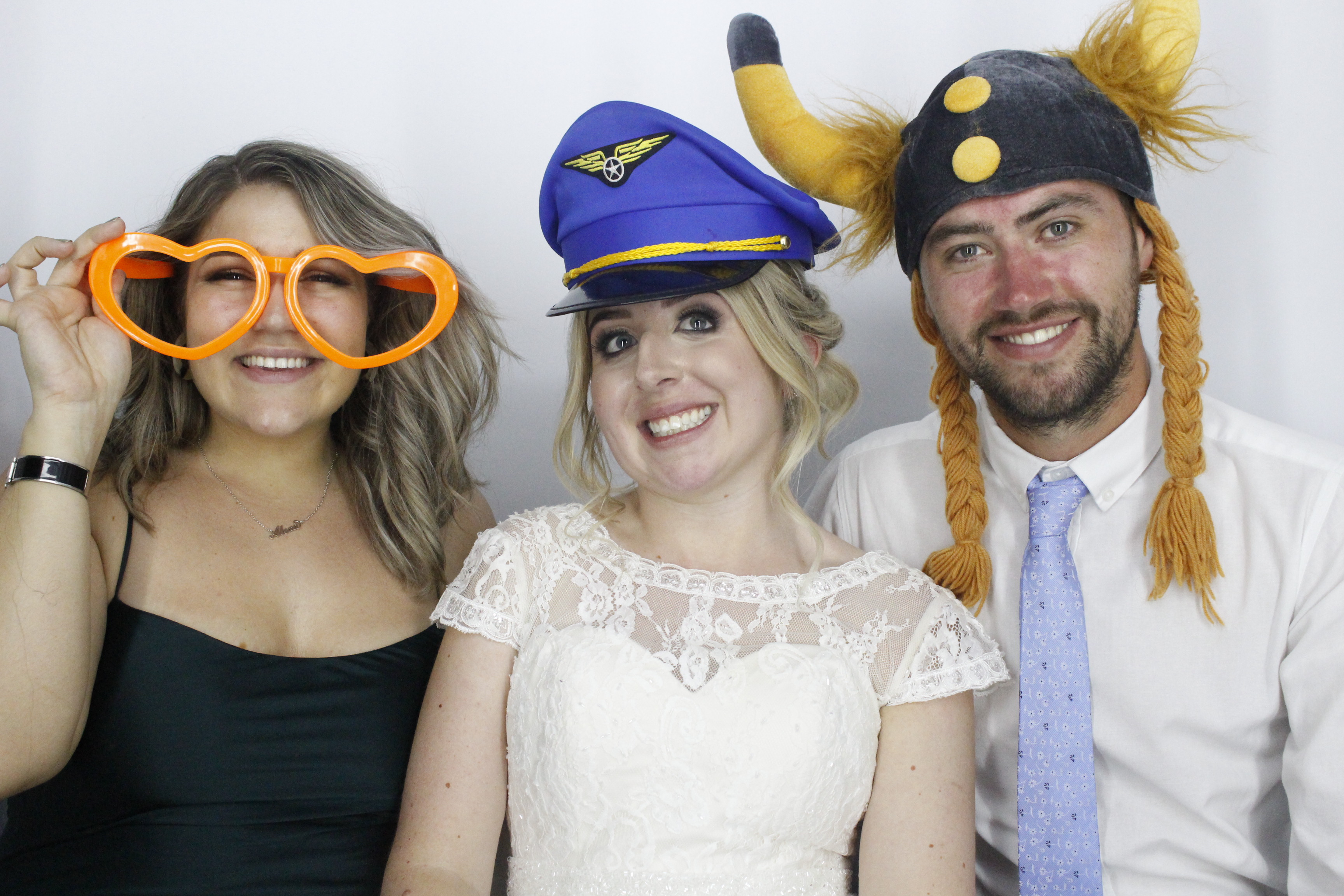 Sam & Rachel's Wedding | View more photos from the event at gallery.myphotoboothexperience.co.uk/u/MyPhotoBoothExperienceLtd/Sam-Rachels-Wedding